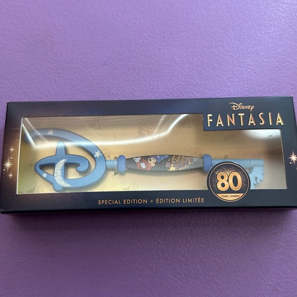 Special Edition Disney Keys - Picture 6 of 8